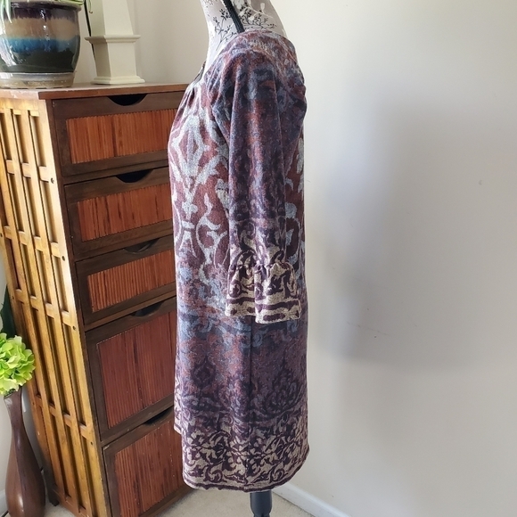 Pretty patterned knit bell sleeve dress Sz. 10 - Picture 5 of 7